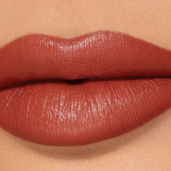 KYLIE VELVET LIQUID LIPSTICKS - Picture 4 of 5